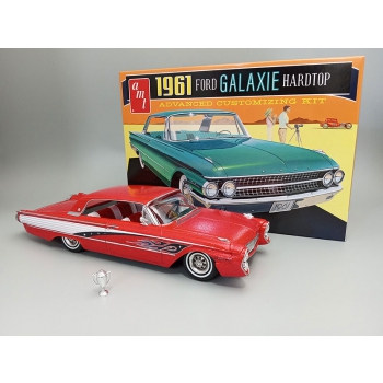 Plastikmodell – 1:25 1961 Ford Galaxie Hardtop-Auto – AMT1430